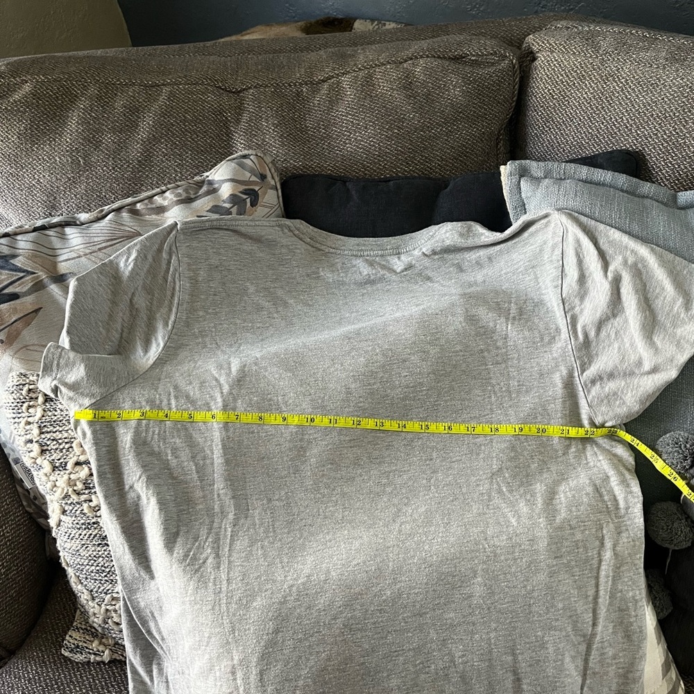 Nickelodeon Gray T-Shirt with Teenage Mutant Ninja Turtles​ - Picture 4 of 4